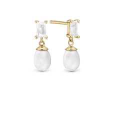 Load image into Gallery viewer, Glistening Pearl Studs handcrafted in Sterling Silver and finished with an 18 Gold plating