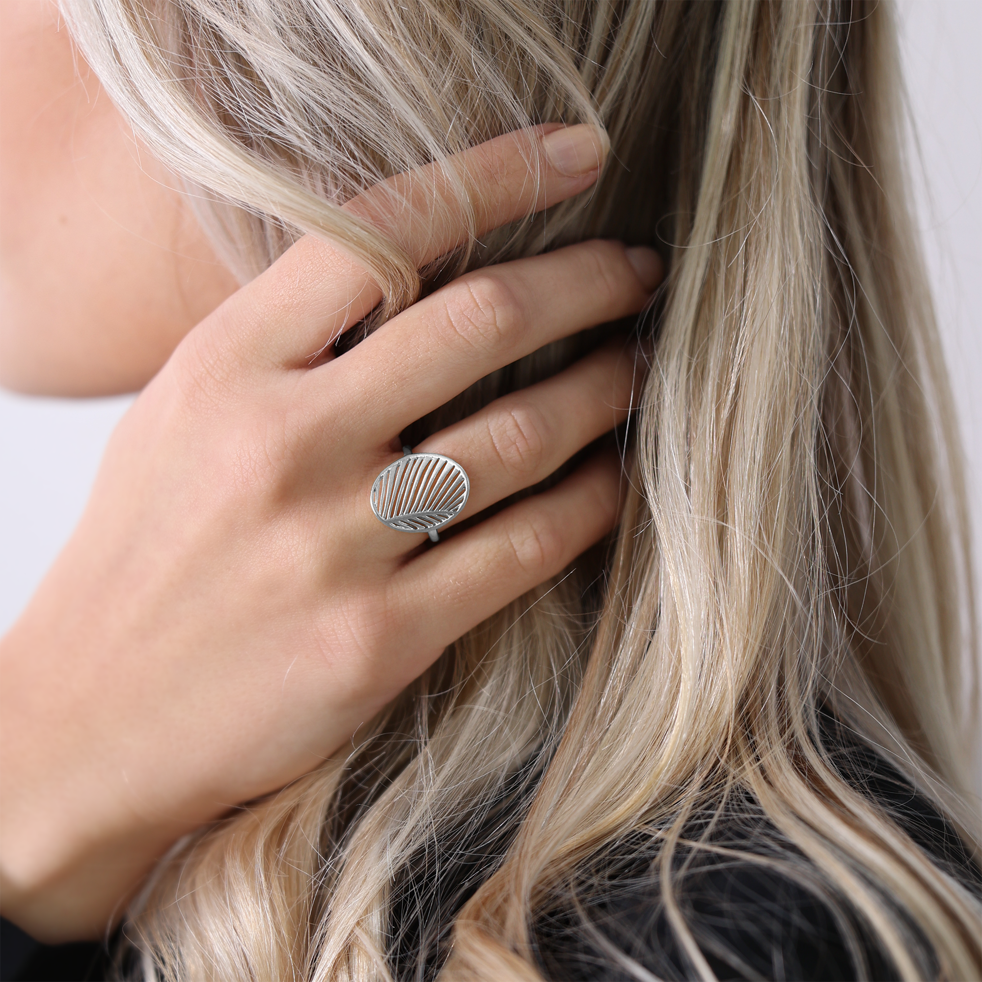Palm ring best sale