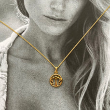 Load image into Gallery viewer, Zodiac Libra Necklace Gold 